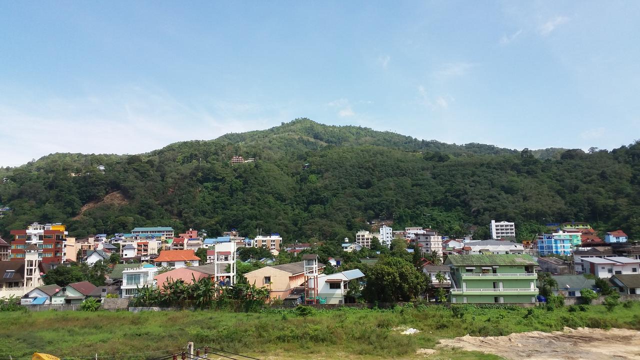 7 Sky Residency Hotel Patong Buitenkant foto