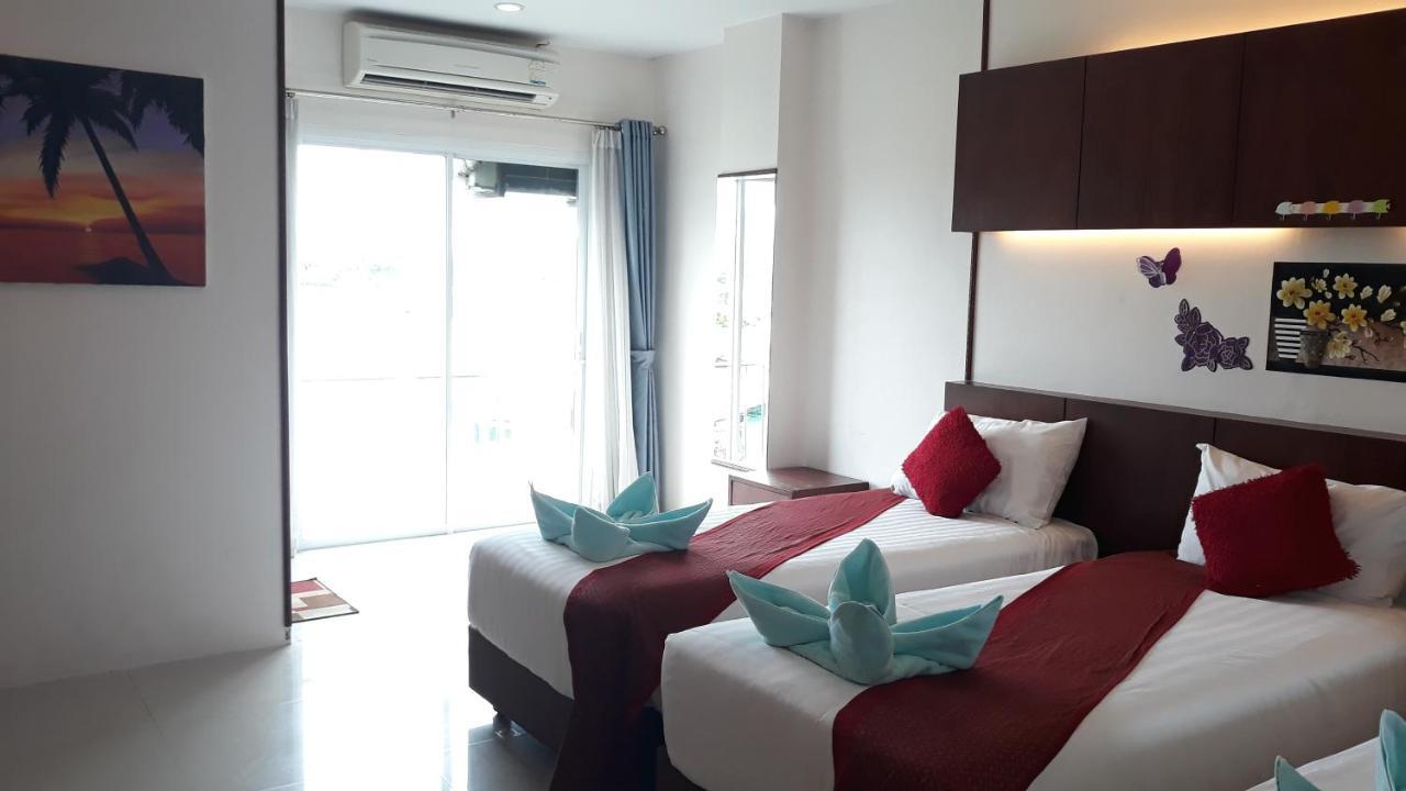 7 Sky Residency Hotel Patong Buitenkant foto