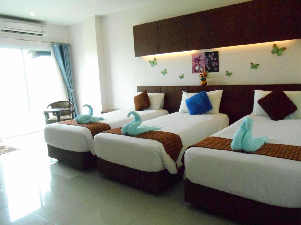 7 Sky Residency Hotel Patong Buitenkant foto