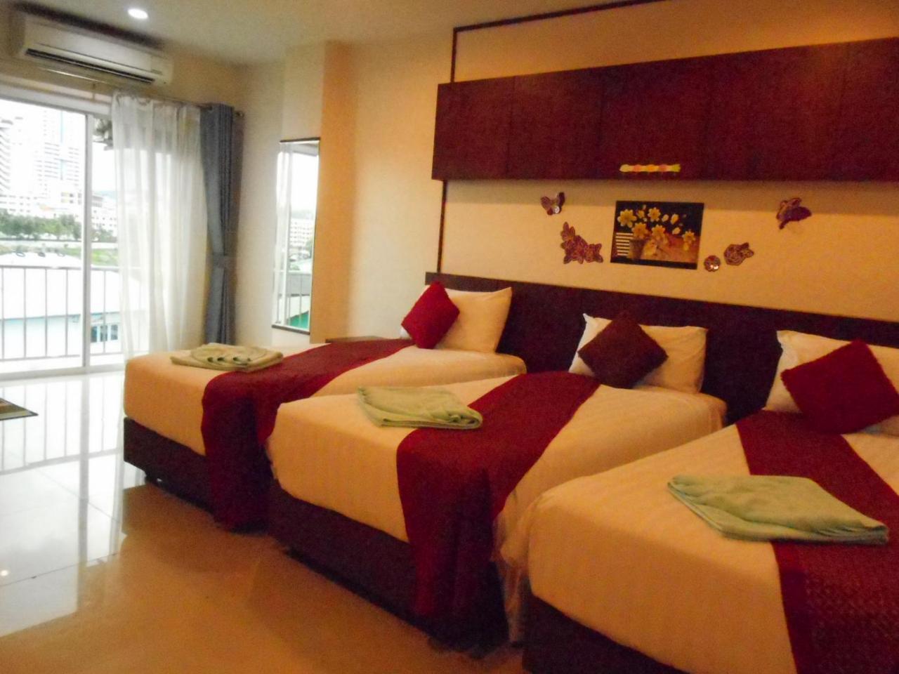 7 Sky Residency Hotel Patong Buitenkant foto